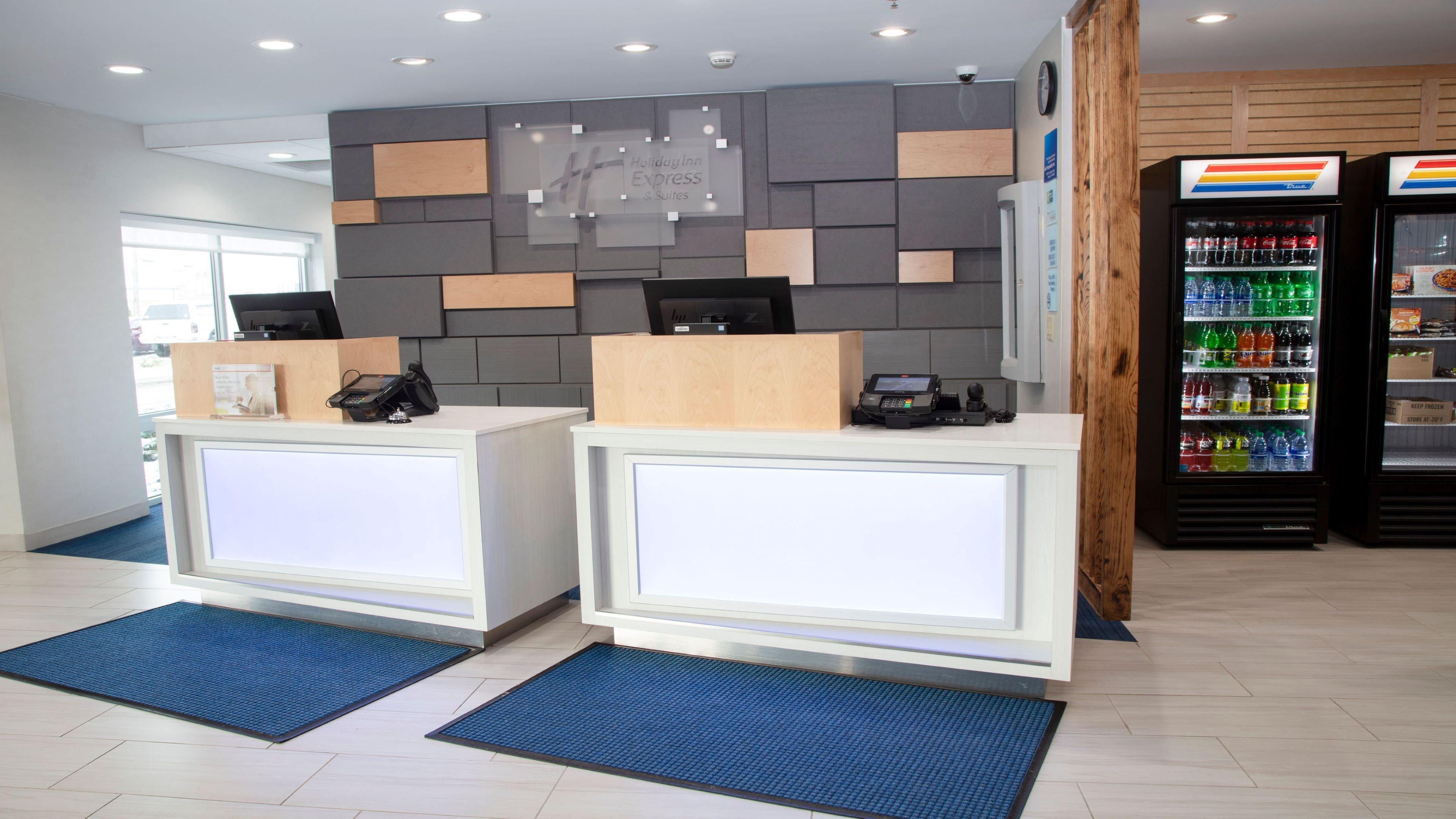 Holiday Inn Express & Suites - Marion By Ihg Exterior foto